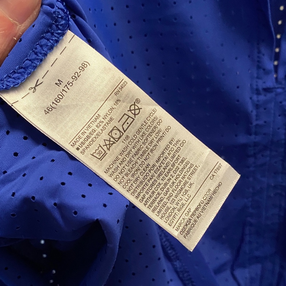 Gap Mesh Muscle Activewear Tank - Picture 7 of 8